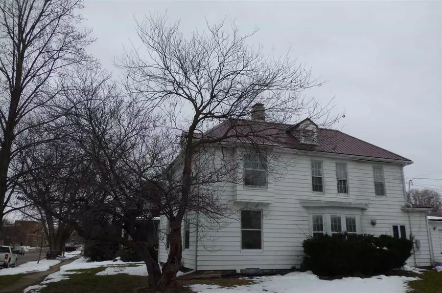 328 E Main, Washington, IA 52353