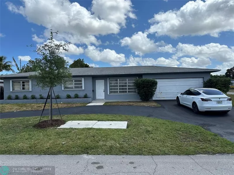 7060 SW 16th St, Pembroke Pines, FL 33023