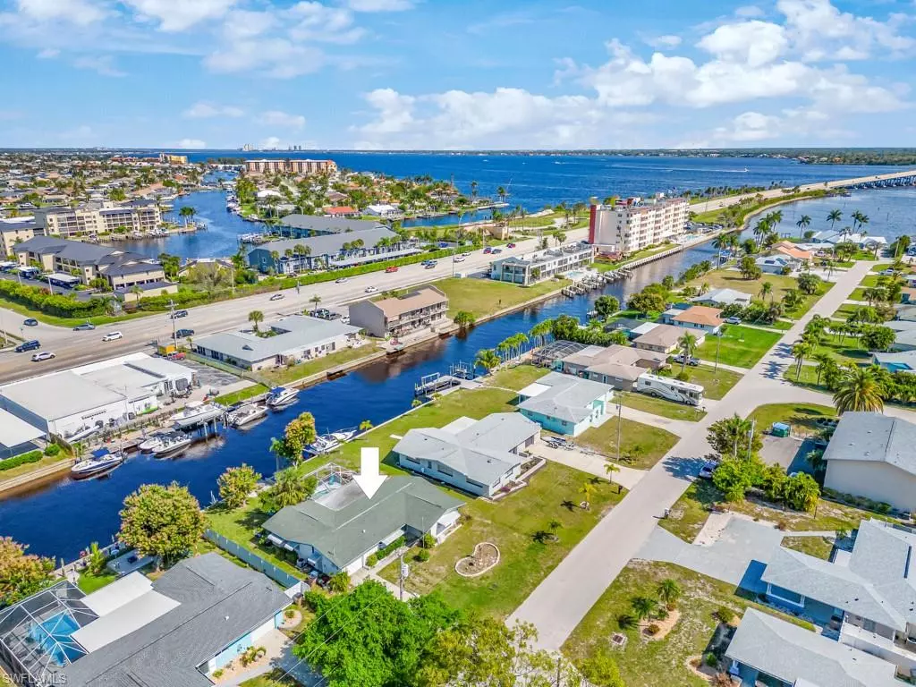 Cape Coral, FL 33904-9771,1725 Bikini CT