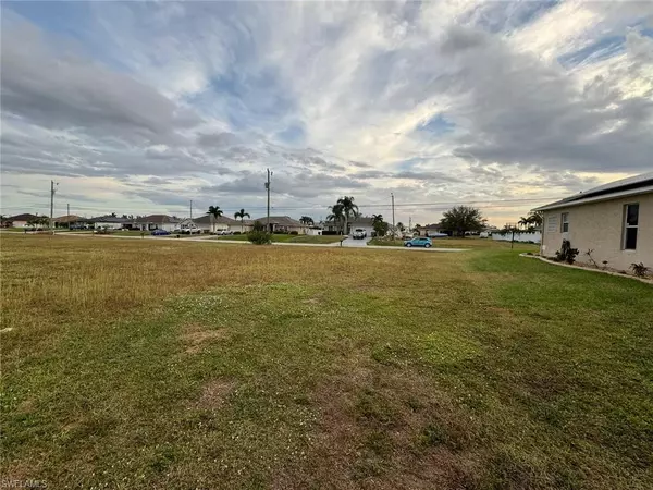 Cape Coral, FL 33993,405 19th TER