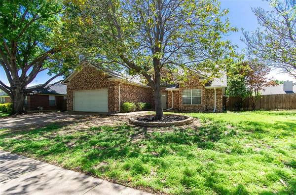 213 Dodge Trail, Keller, TX 76248