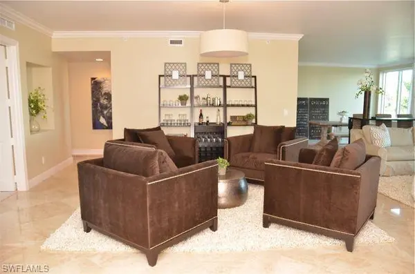 275 Indies WAY 403, Naples, FL 34110