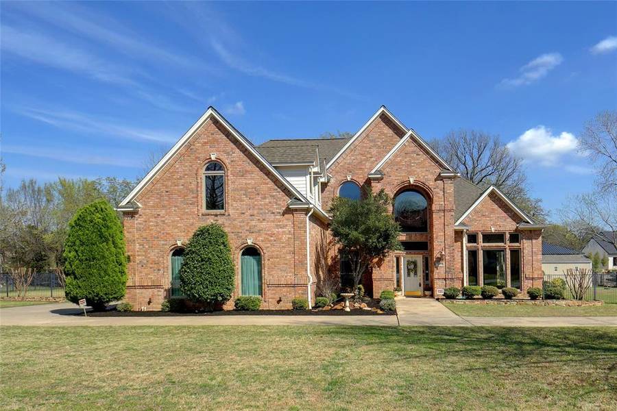 1209 Garry Lynne Drive, Colleyville, TX 76034