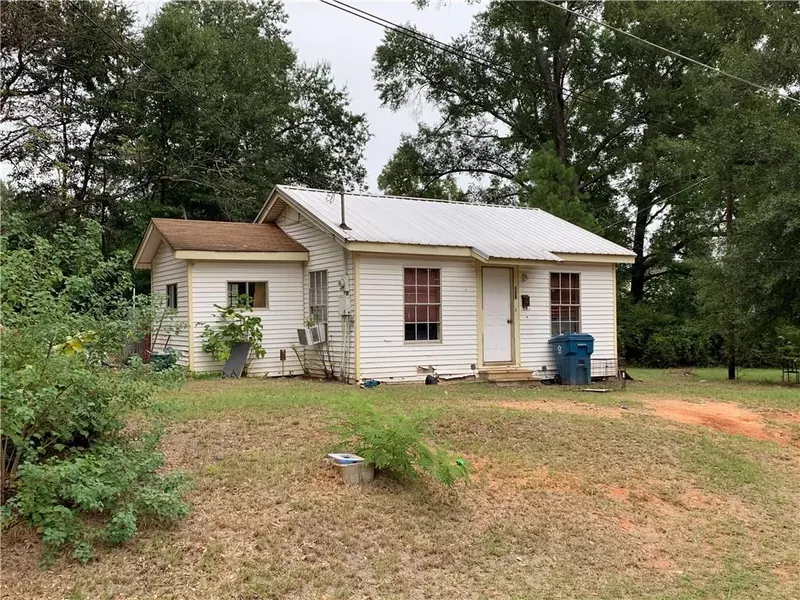 108 W Atlanta, Vivian, LA 71082