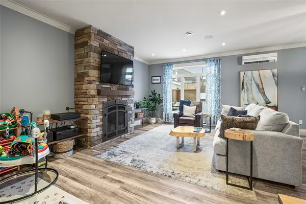 St. John's, NL A1H0K9,8 Sugar Pine Crescent