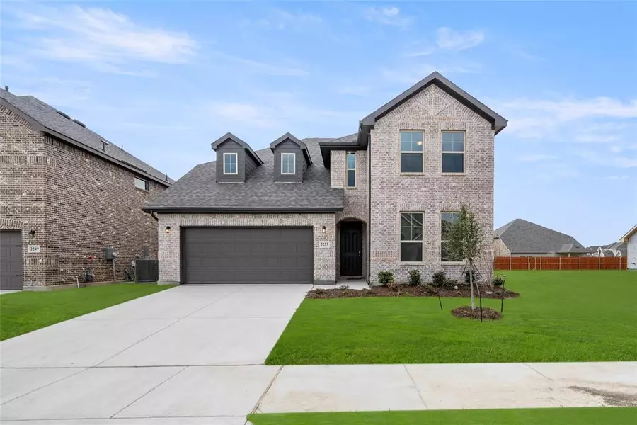 2253 Bellatrix Drive, Fort Worth, TX 76052