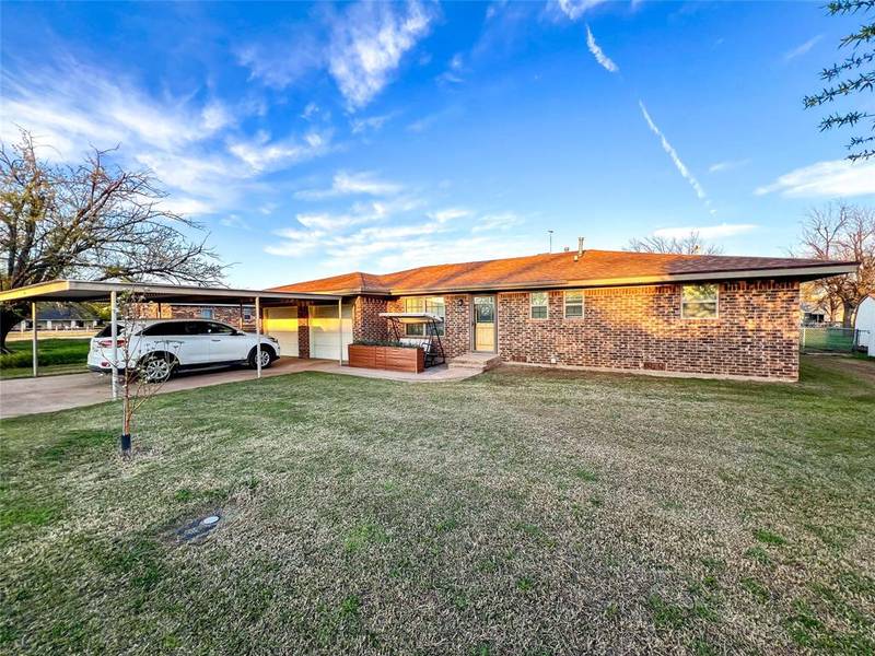 1410 N Avenue L, Haskell, TX 79521