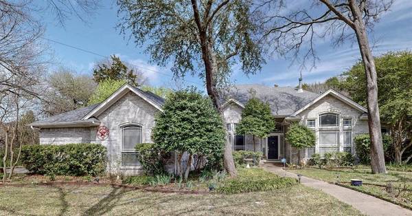 716 Sherwood Court,  Cedar Hill,  TX 75104