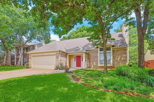 510 Briarcroft Drive, Grapevine, TX 76051