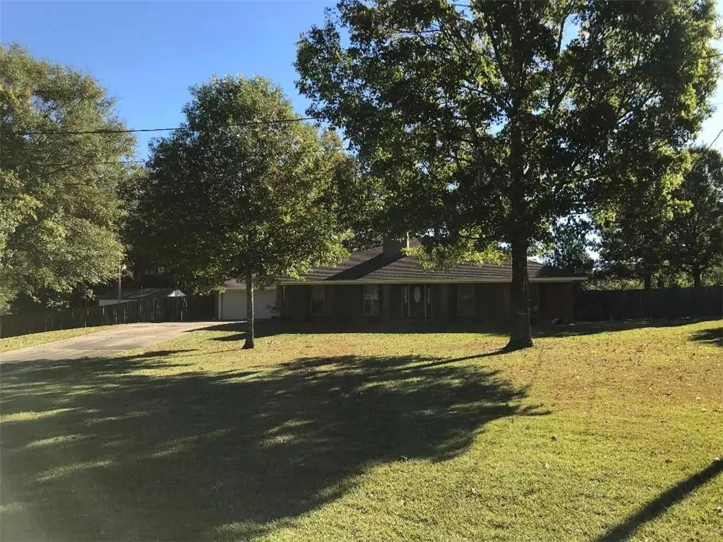 Minden, LA 71055,169 Fullbright Cir