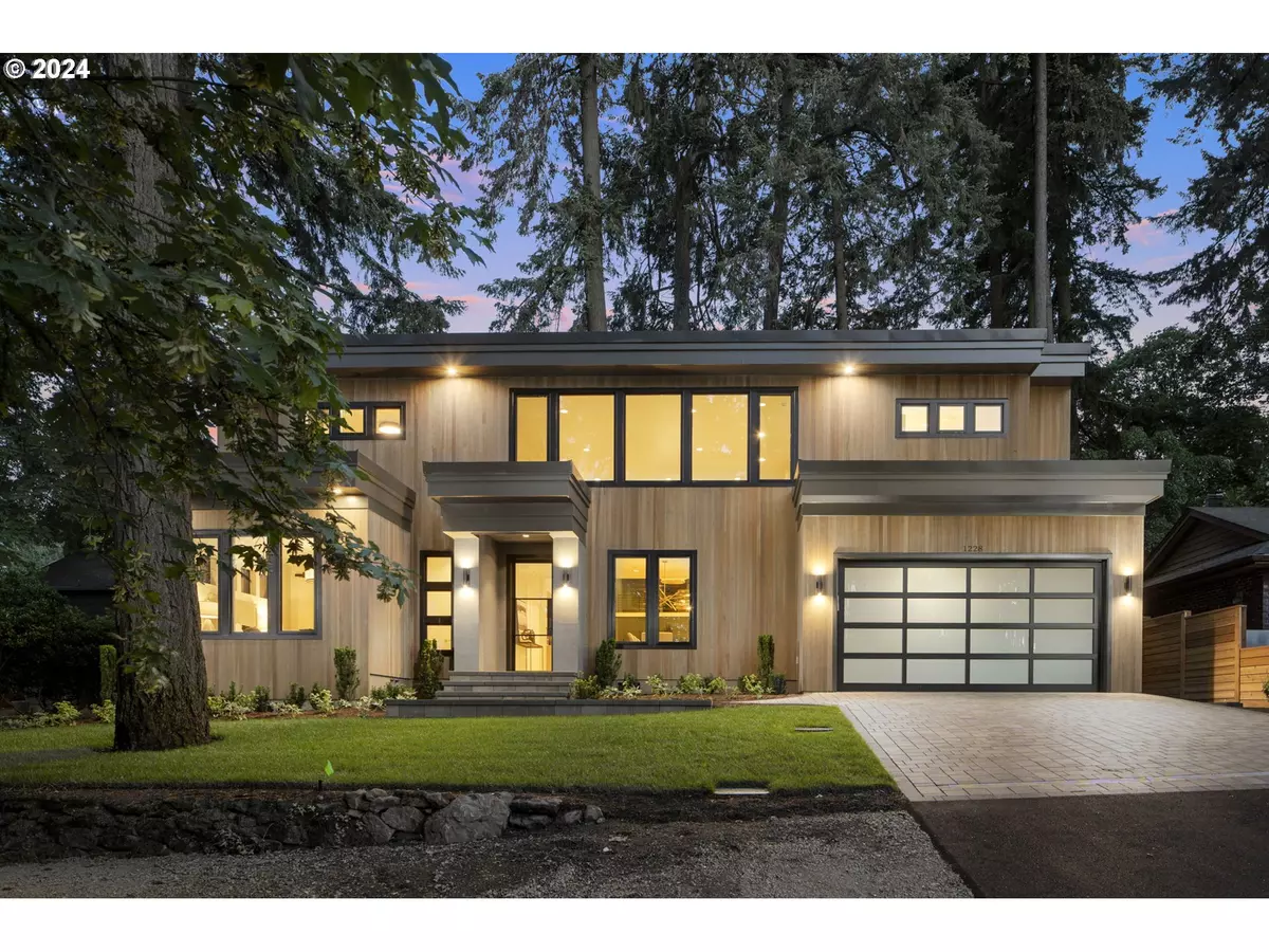 Lake Oswego, OR 97034,1228 MAPLE ST