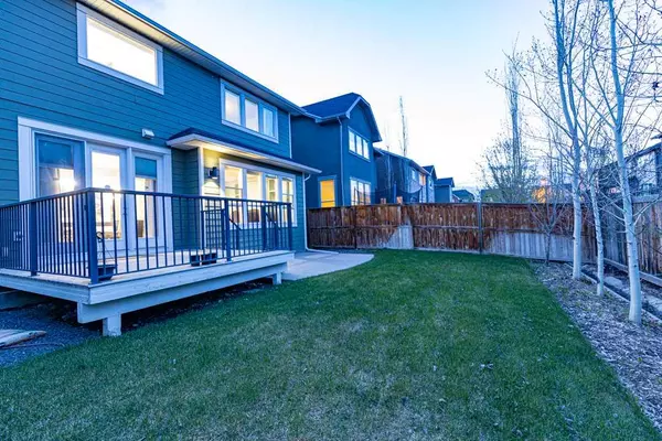 Calgary, AB T3H 0Z4,210 Aspen Stone WAY SW