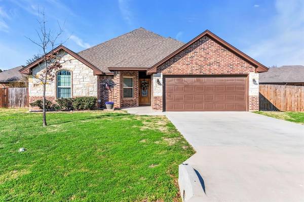 417 Green Meadow Drive,  Boyd,  TX 76023