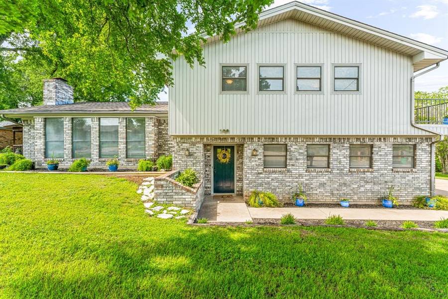 109 Beach Drive, Stephenville, TX 76401