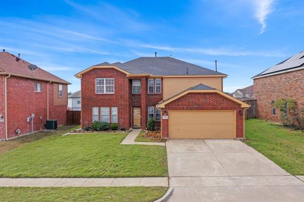 7202 Chambers Creek Lane,  Arlington,  TX 76002