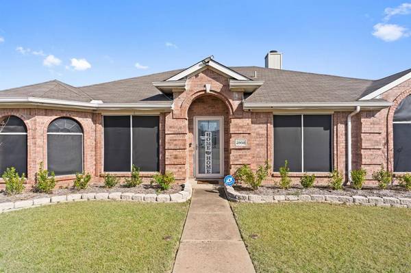 2808 Cantura Drive,  Mesquite,  TX 75181