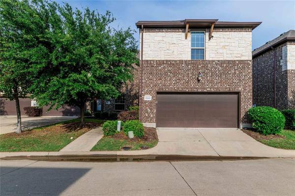 5060 Italia Lane, Grand Prairie, TX 75052