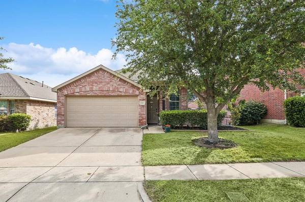 9006 Lockhart Drive,  Arlington,  TX 76002