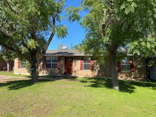 1703 SE 13th Street, Mineral Wells, TX 76067