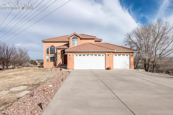 25 Tierra Casa DR, Pueblo, CO 81005