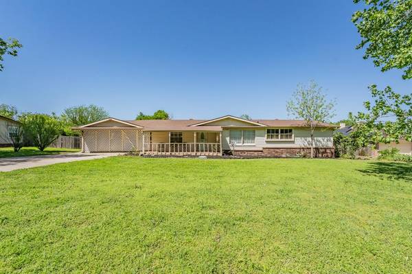 352 Penny Lane, Roanoke, TX 76262