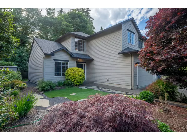 Lake Oswego, OR 97035,17207 REBECCA LN