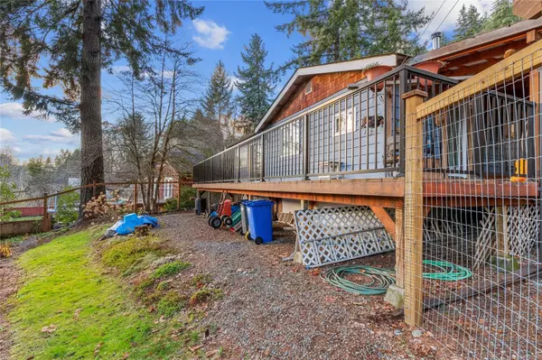 Youbou, BC V0R 3E1,10572 Lupine Lane