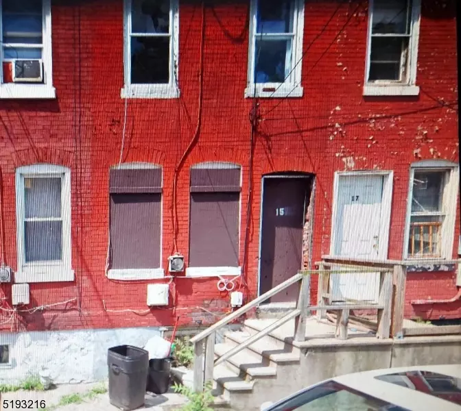 15 Eastburn Ave, Trenton City, NJ 08638