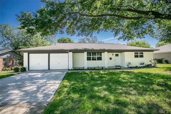 5213 Keswick Avenue, Fort Worth, TX 76133