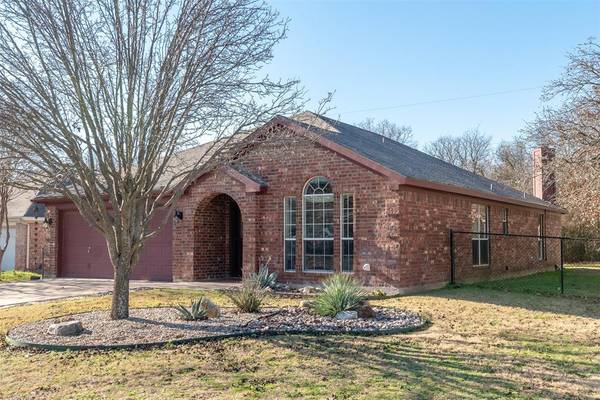 502 Mimosa Lane, Tolar, TX 76476