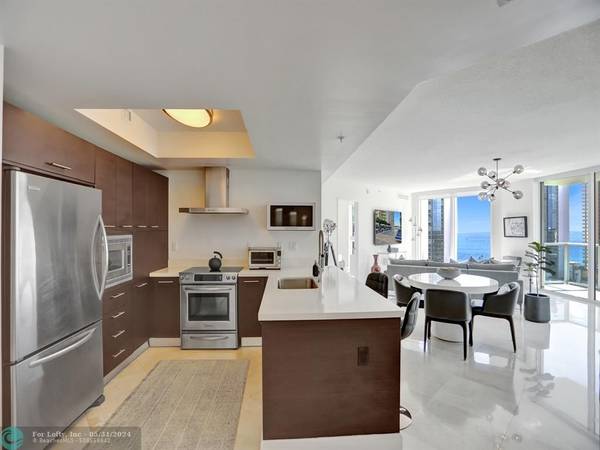 Sunny Isles Beach, FL 33160,200 Sunny Isles Blvd  #2-1506