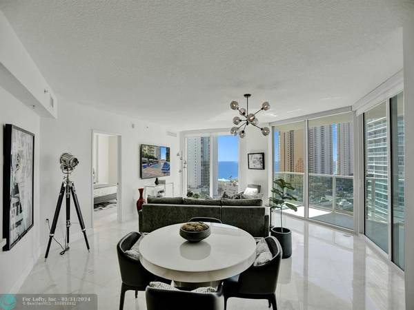 Sunny Isles Beach, FL 33160,200 Sunny Isles Blvd  #2-1506