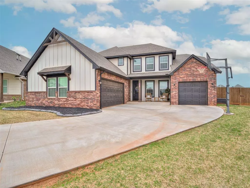 Edmond, OK 73012,18709 Oakcrest Drive