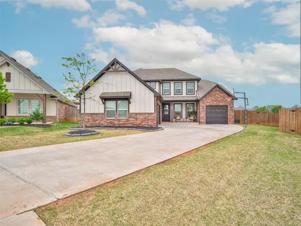 Edmond, OK 73012,18709 Oakcrest Drive