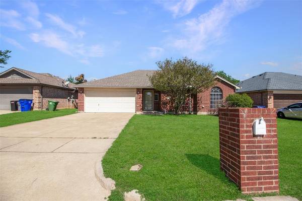 1620 Merritt Drive, Mansfield, TX 76063