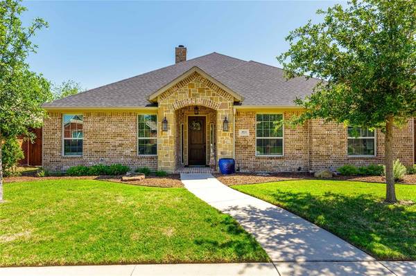 4814 Crestpoint Lane, Garland, TX 75043