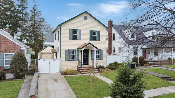 Queens, NY 11358,46-08 196th ST