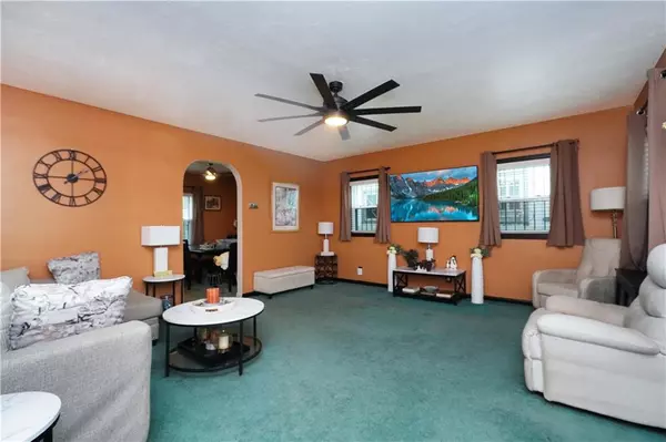 Queens, NY 11358,46-08 196th ST