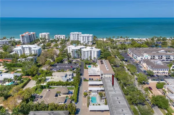 260 Banyan BLVD 260, Naples, FL 34102