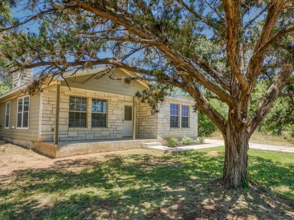 808 Pecan Lane,  Cottonwood Shores,  TX 78657