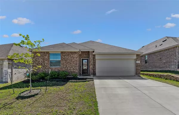 5409 Brentlawn Drive, Fort Worth, TX 76179