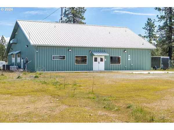 30073 REDWOOD HWY, Cave Junction, OR 97523