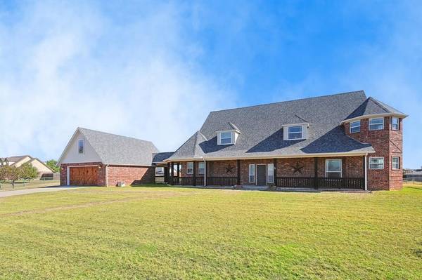 250 Newfield Lane,  Springtown,  TX 76082