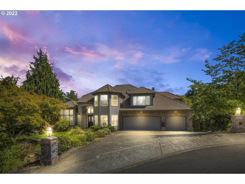 5208 NW ASTOR CT, Camas, WA 98607