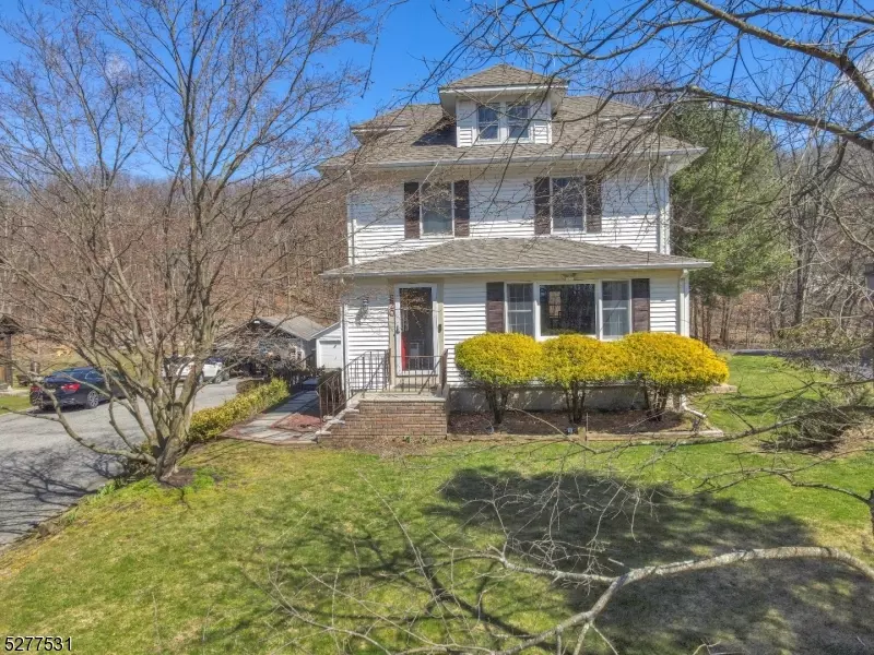 620 Macopin Rd, West Milford Twp., NJ 07480