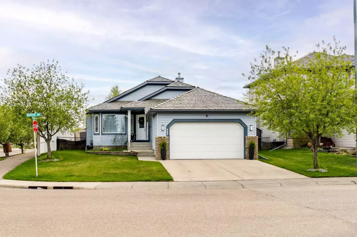 Airdrie, AB T4B 2S3,903 Woodside WAY NW