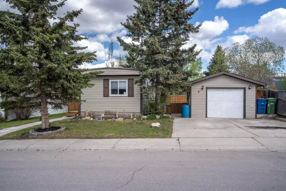 Airdrie, AB T4A 1N8,9 Springdale CIR SE