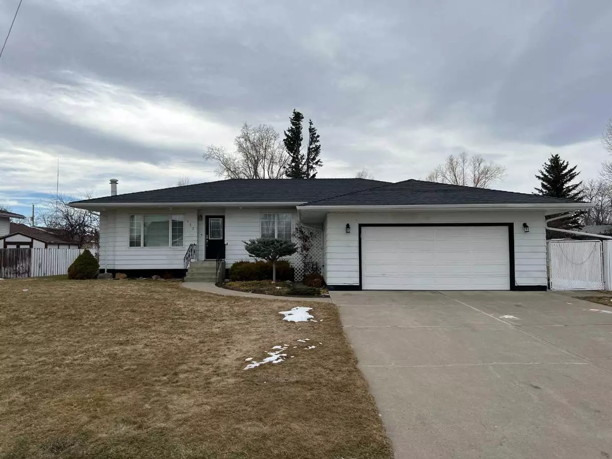 Cardston, AB T0K 0K0,133 7 ST W