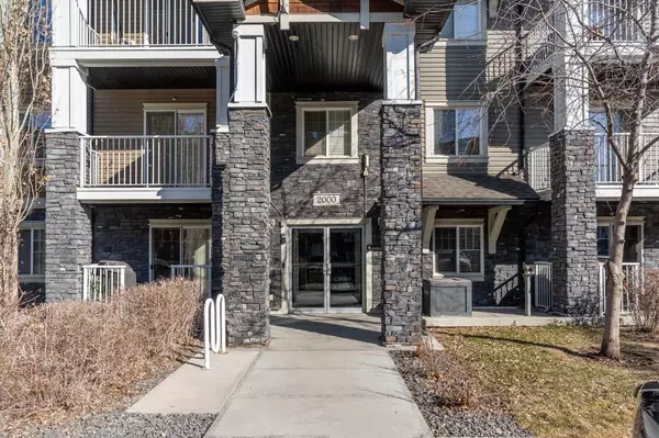 Calgary, AB T2Z 0M9,115 Prestwick Villas SE #2423