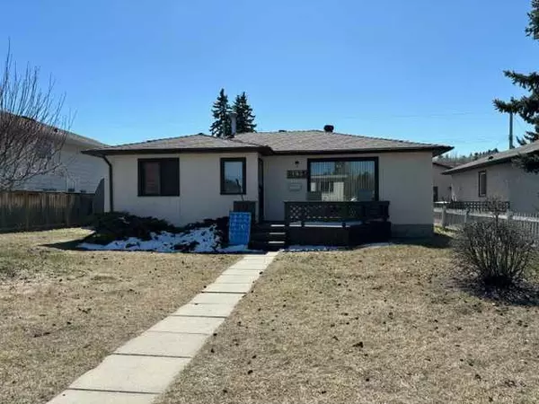 Calgary, AB T3B 2A3,8823 47 AVE NW